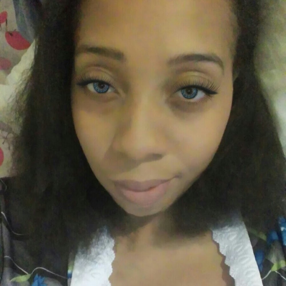 Meet your Posher, Sarina